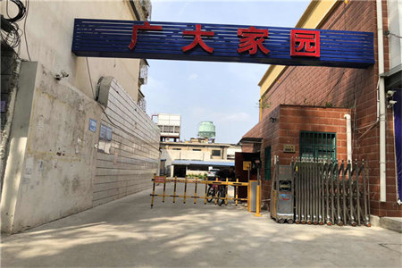 龙源教师公寓3室2厅1卫116㎡，带车库和附房